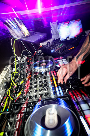CJM-20150925-5989